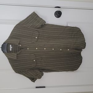 Madewell Lightspun Short-Sleeve Flap-Pocket Shirt in Stripe, Size S but fits M